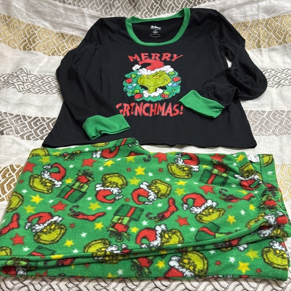 (P1) Dr. Seuss Grinch Women's 2 Piece Christmas Pajamas, Size M, XL - Picture 6 of 11